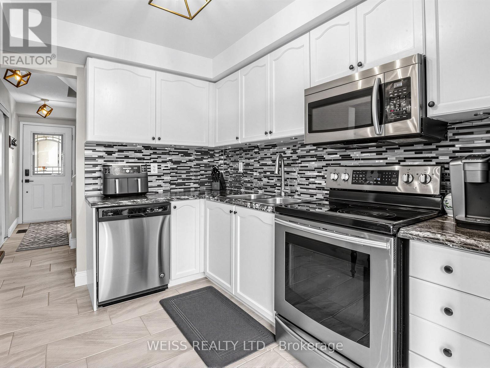 12 Sunset Place, Barrie, Ontario  L4N 0T7 - Photo 13 - S12999660