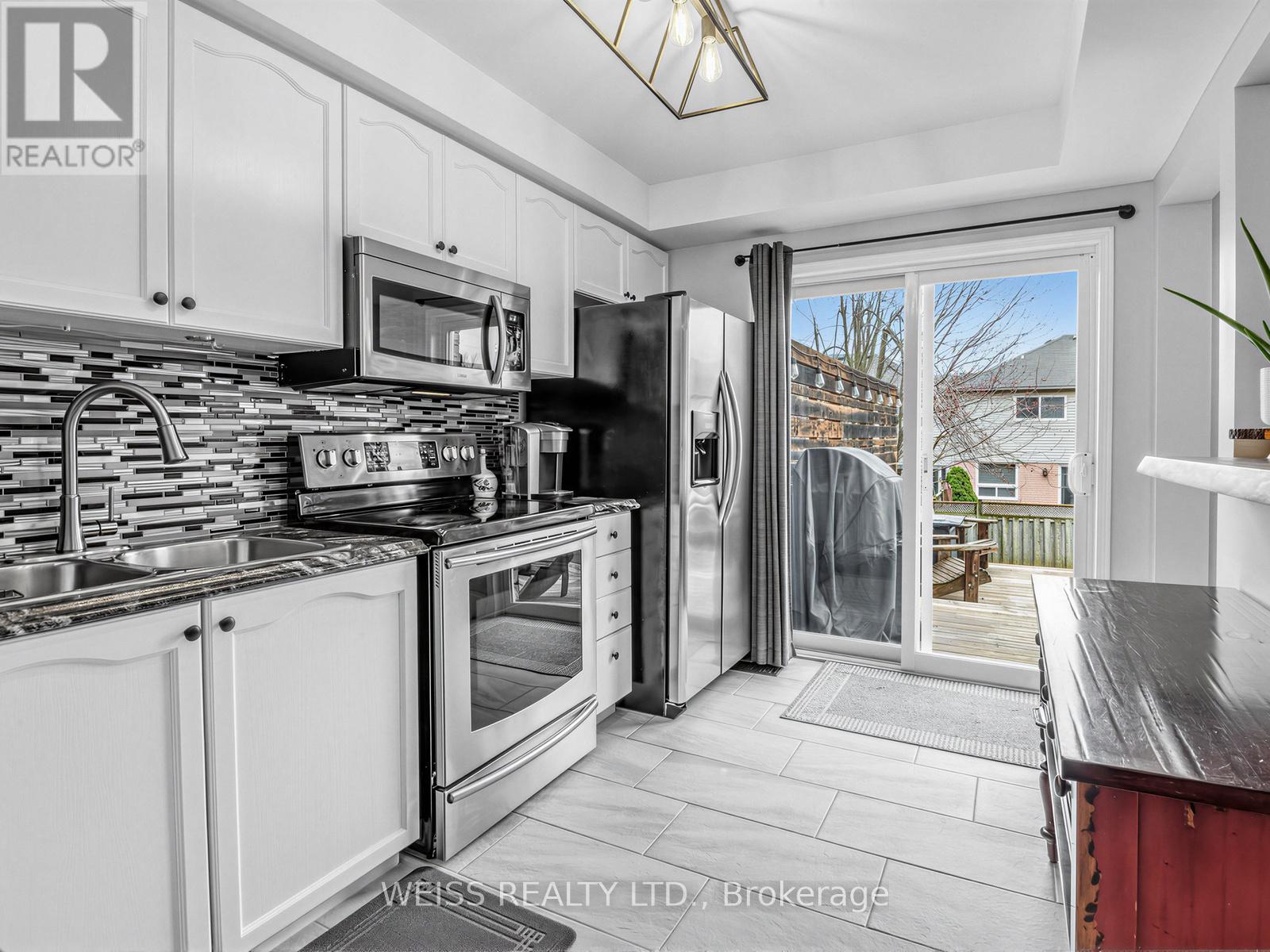 12 Sunset Place, Barrie, Ontario  L4N 0T7 - Photo 14 - S12999660