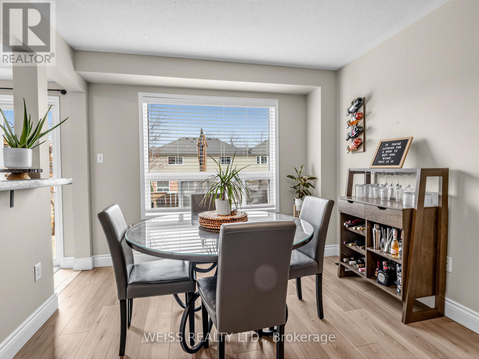 12 Sunset Place, Barrie, Ontario  L4N 0T7 - Photo 9 - S12999660