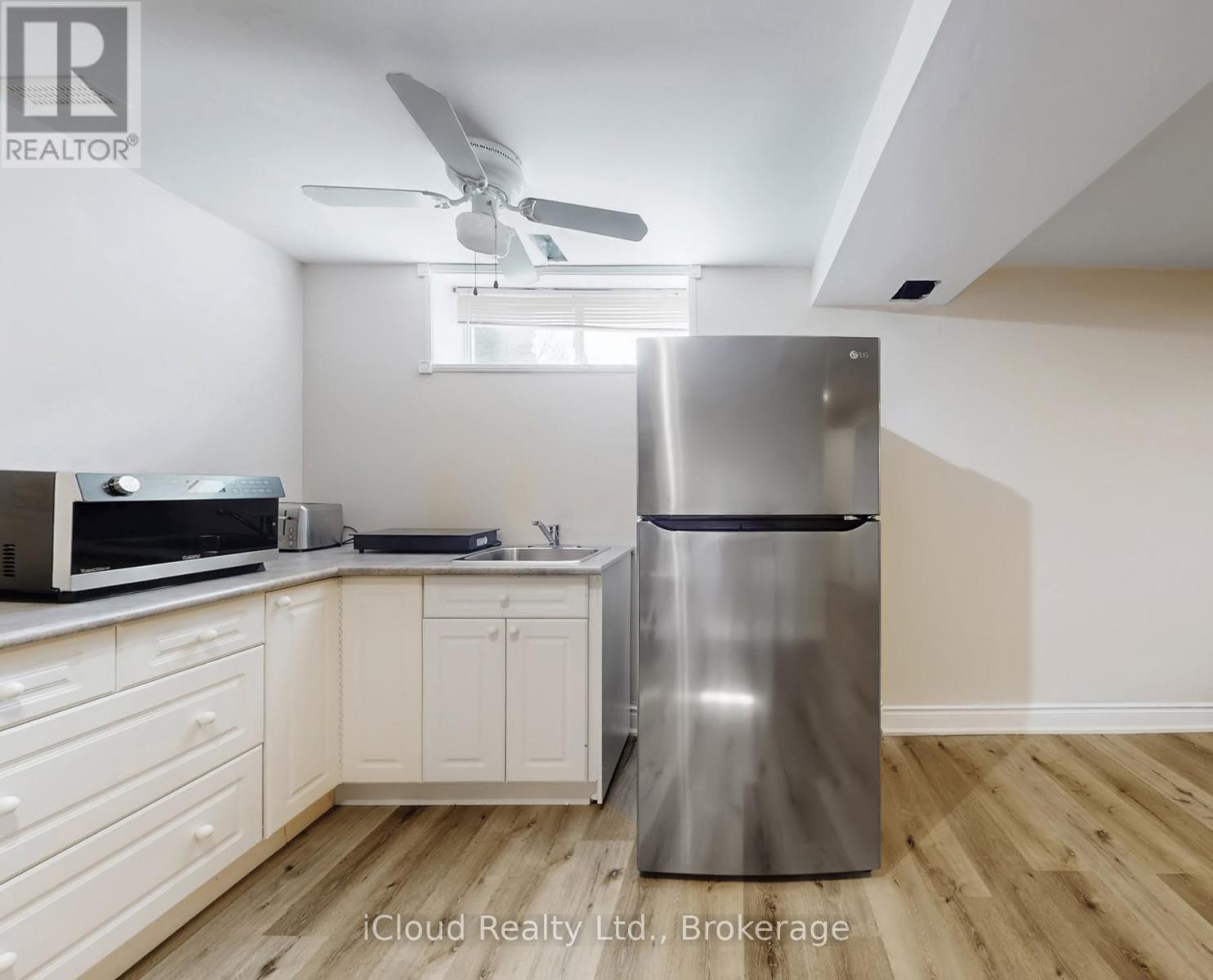 197 Mapleton Avenue, Barrie, Ontario  L4N 8T5 - Photo 12 - S12999714