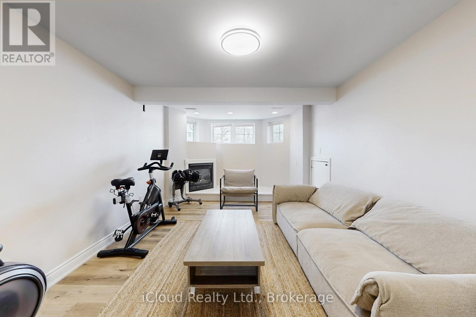 197 Mapleton Avenue, Barrie, Ontario  L4N 8T5 - Photo 13 - S12999714