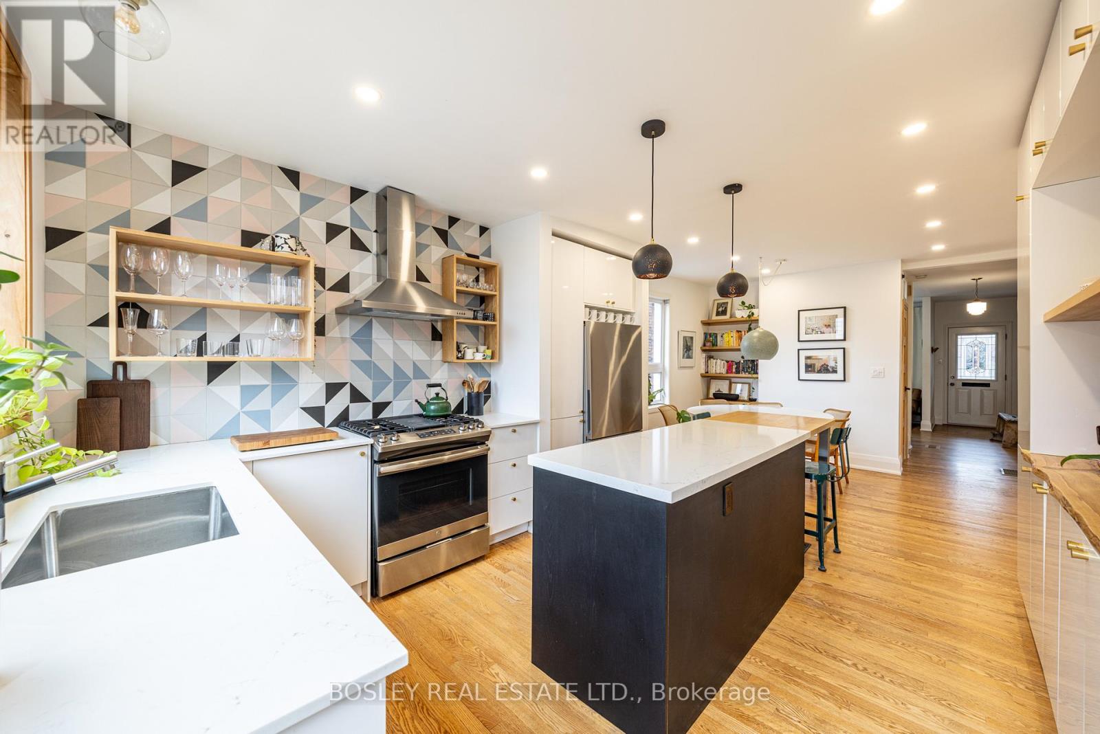 45 Greenlaw Avenue, Toronto, Ontario  M6H 3V7 - Photo 13 - W12999670