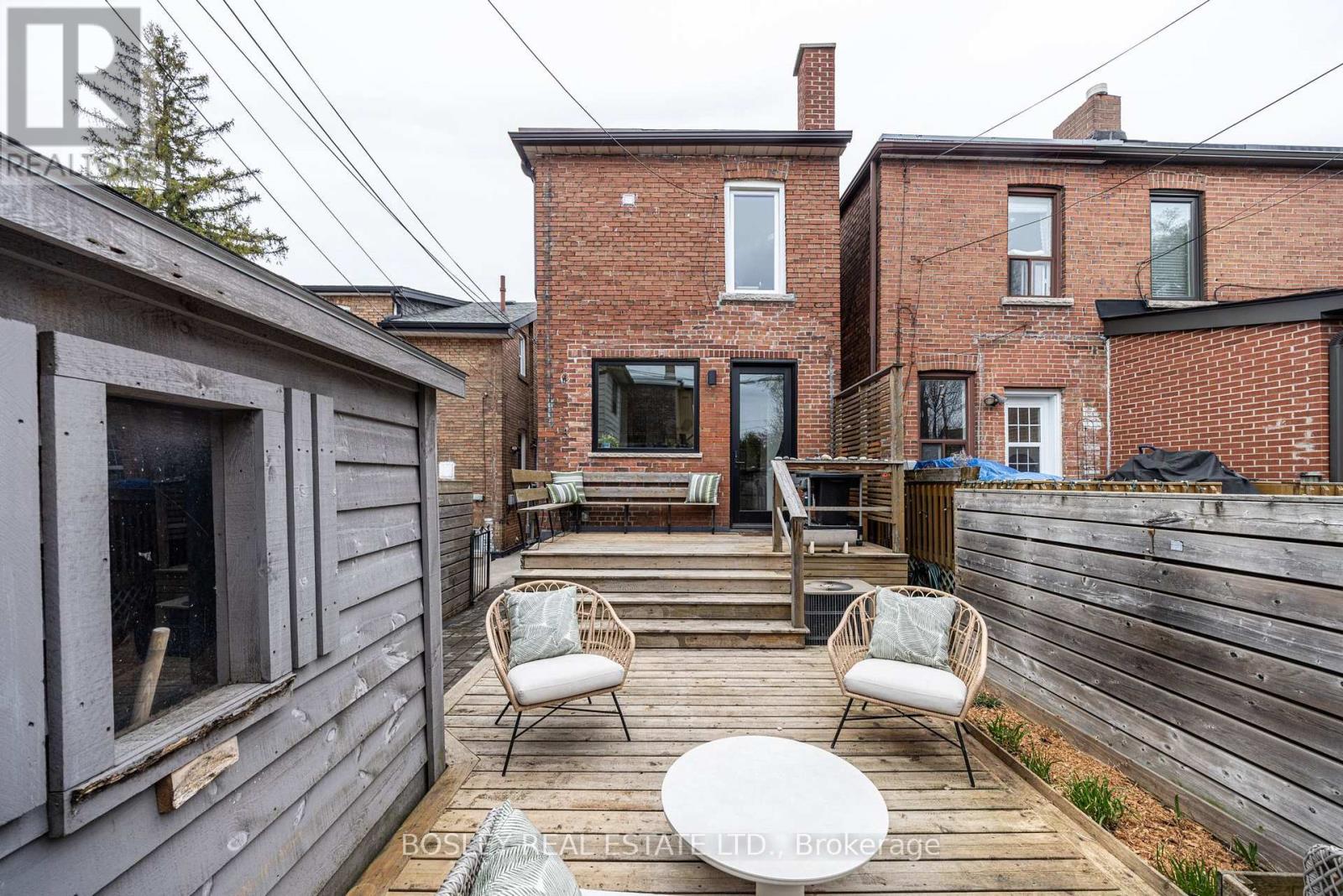 45 Greenlaw Avenue, Toronto, Ontario  M6H 3V7 - Photo 37 - W12999670