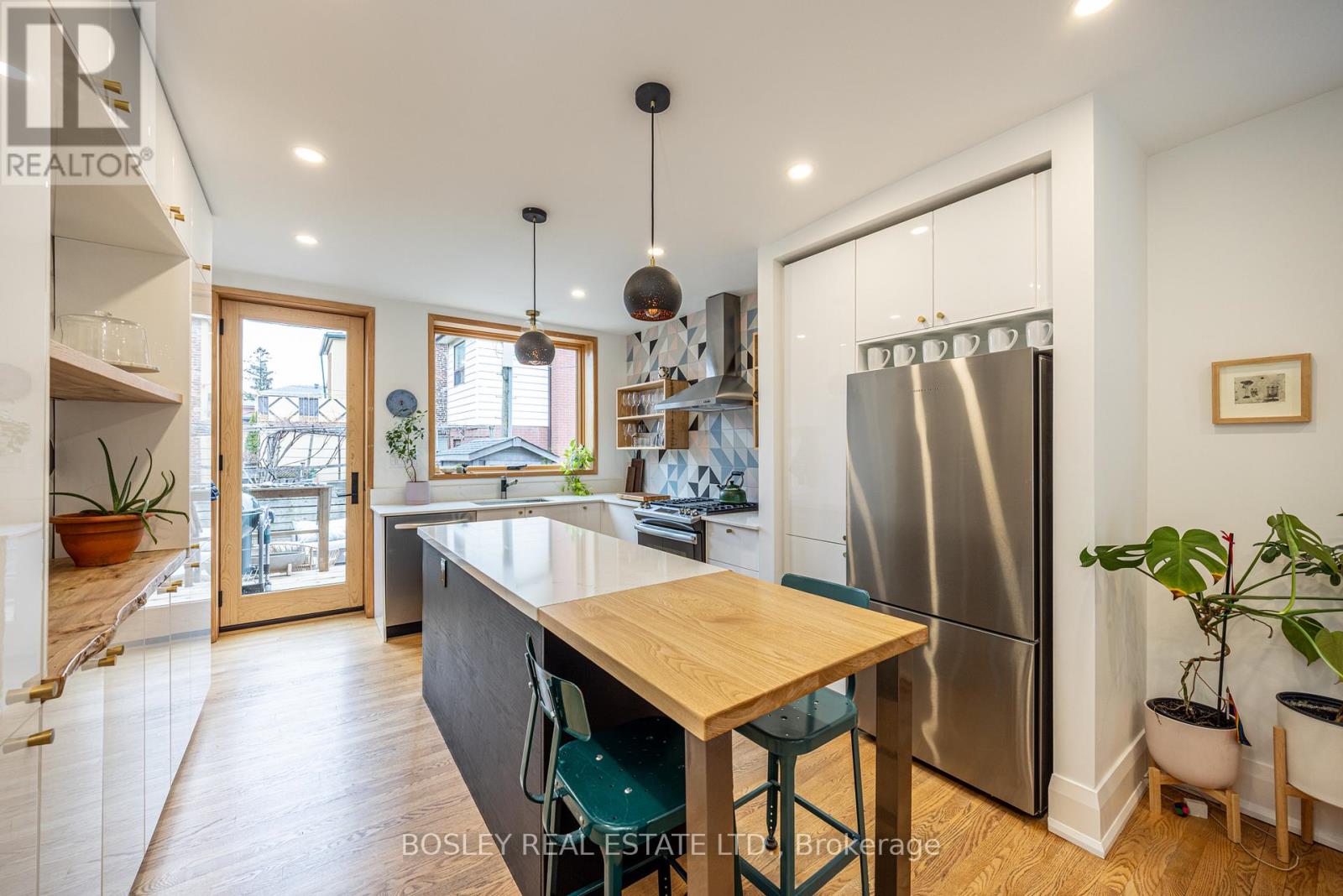 45 Greenlaw Avenue, Toronto, Ontario  M6H 3V7 - Photo 8 - W12999670