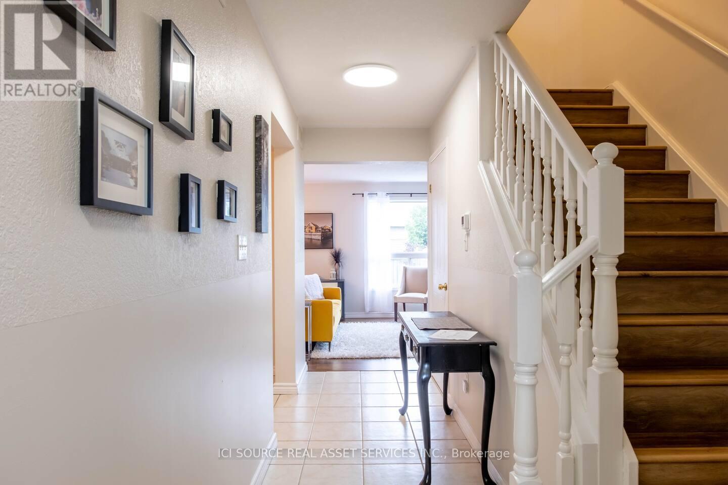 407 Rittenhouse Road, Kitchener, Ontario  N2E 3M4 - Photo 7 - X12999682