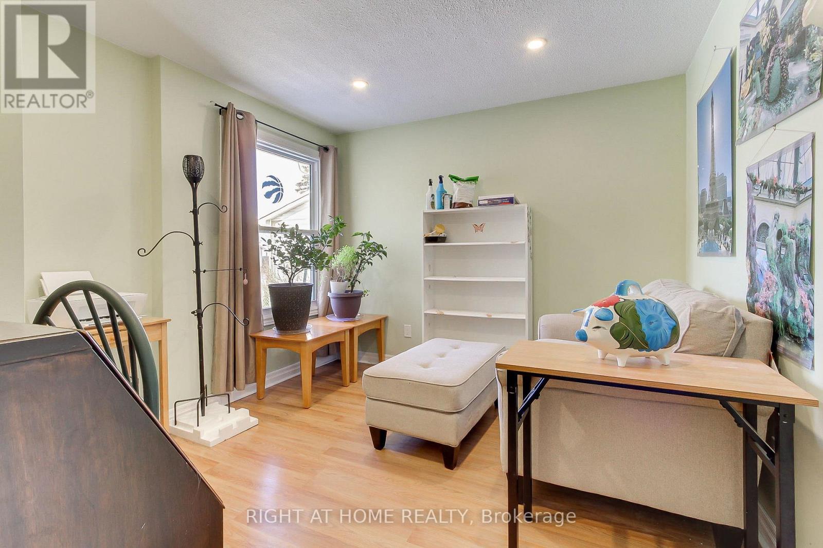 853 Magnolia Avenue, Newmarket, Ontario  L3Y 5H5 - Photo 24 - N12723300