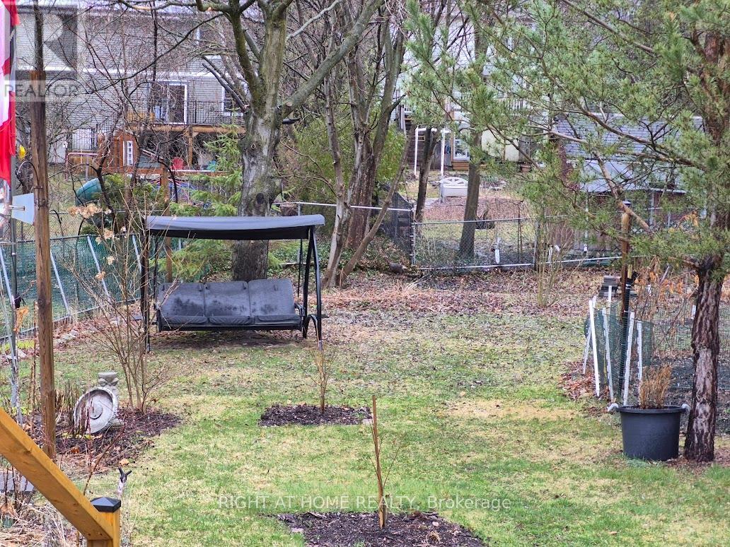 853 Magnolia Avenue, Newmarket, Ontario  L3Y 5H5 - Photo 39 - N12723300