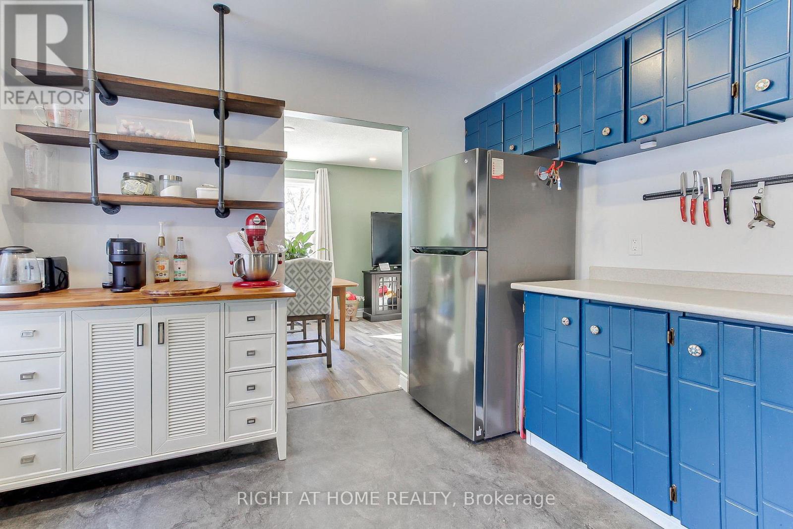 853 Magnolia Avenue, Newmarket, Ontario  L3Y 5H5 - Photo 17 - N12723300