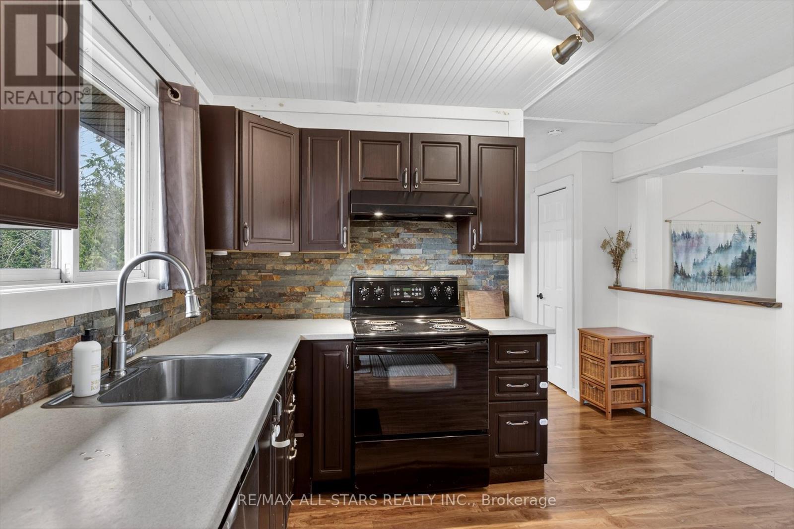 17 Hawke Drive, Kawartha Lakes (Emily), Ontario  K0L 2W0 - Photo 15 - X12999750