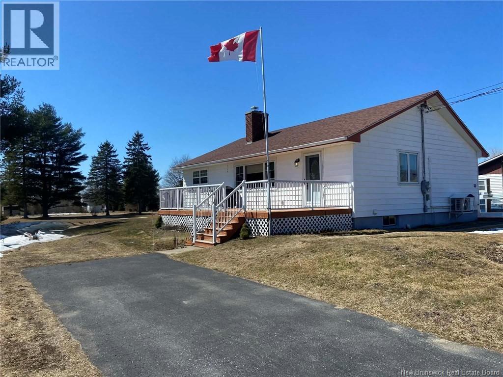 60 Mcintosh Street, Miramichi, New Brunswick  E1N 2B3 - Photo 1 - NB134311