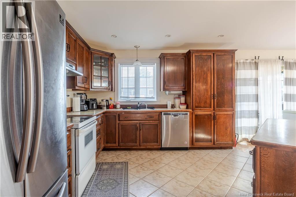 11 Knowlton Crescent, Oromocto, New Brunswick  E2V 4T1 - Photo 7 - NB136924