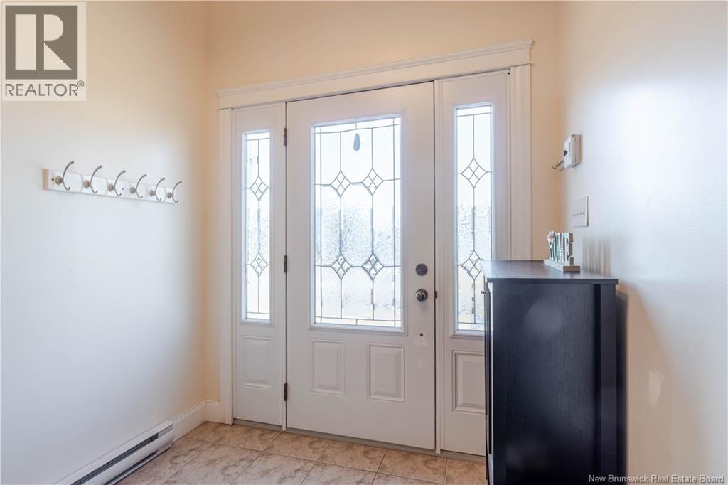 11 Knowlton Crescent, Oromocto, New Brunswick  E2V 4T1 - Photo 2 - NB136924