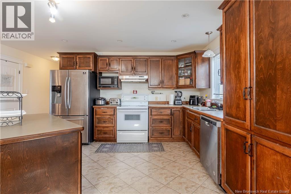 11 Knowlton Crescent, Oromocto, New Brunswick  E2V 4T1 - Photo 8 - NB136924