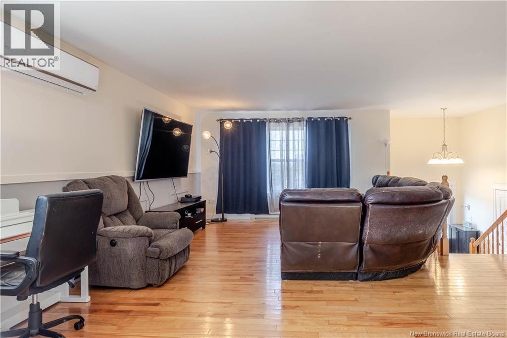 11 Knowlton Crescent, Oromocto, New Brunswick  E2V 4T1 - Photo 11 - NB136924