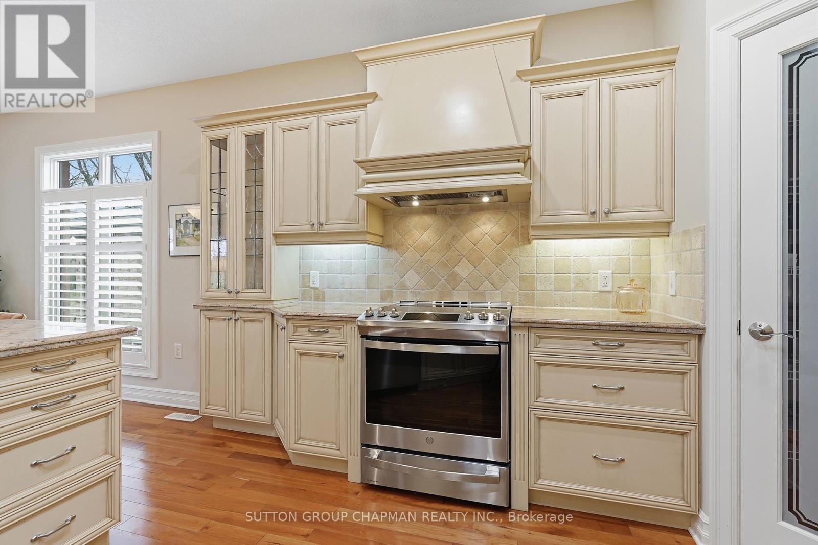 1255 Sandy Somerville Drive, London South, Ontario  N6K 5R2 - Photo 15 - X12999774