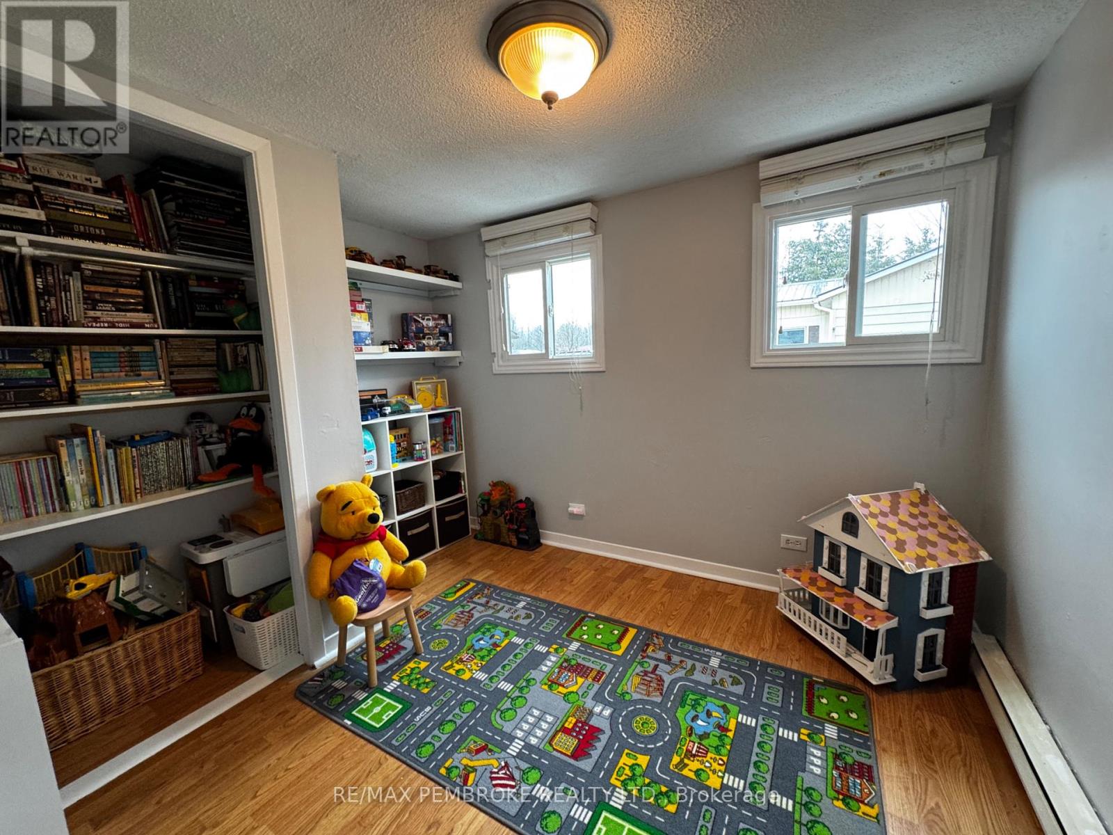 72 Pinehurst Estates, Petawawa, Ontario  K8H 2H2 - Photo 7 - X12999770