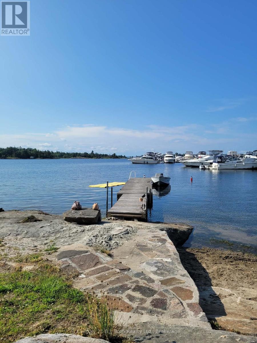 41 Brandy's Island Road, Georgian Bay, Ontario  L0K 1S0 - Photo 2 - X12722222