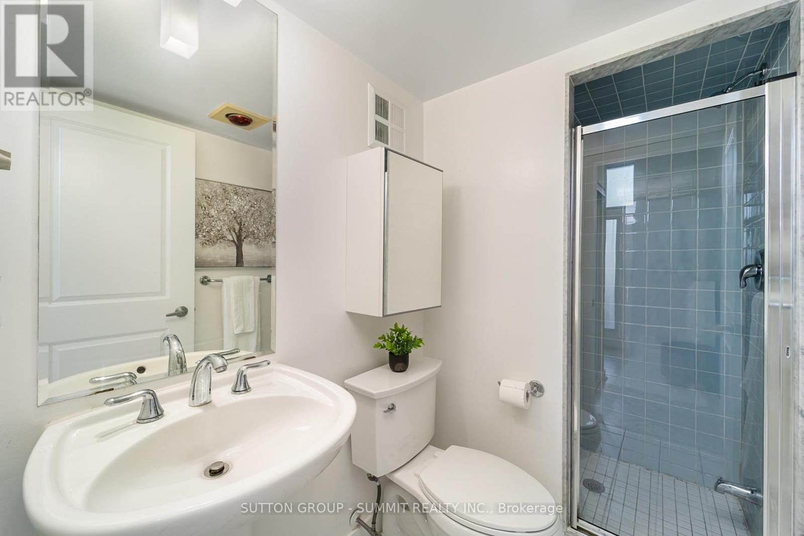 Th122 - 38 Lee Centre Drive, Toronto, Ontario  M1H 3J7 - Photo 10 - E12999744
