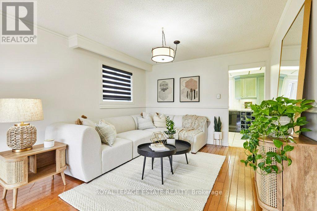 138 Beaverbrook Court, Toronto, Ontario  M1C 3A9 - Photo 5 - E12999768