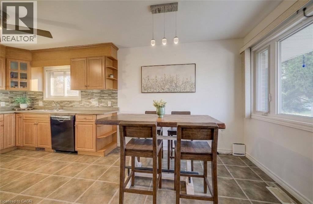 22 Duncairn Avenue, Kitchener, Ontario  N2M 4S4 - Photo 7 - 40819512