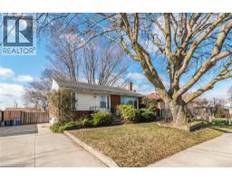 124 BROKER Drive, Hamilton, Ontario