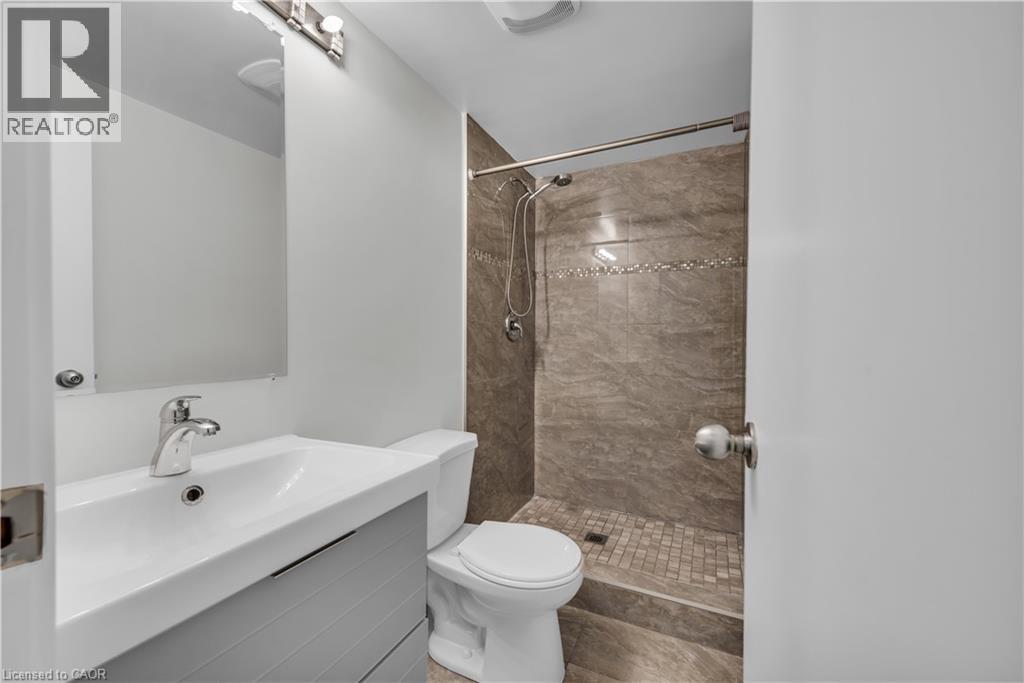 17 Victor Boulevard Unit# B, Hamilton, Ontario  L9A 2V3 - Photo 17 - 40820205