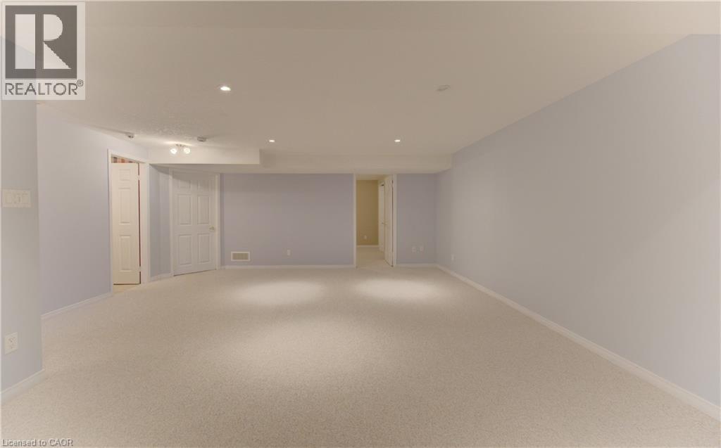 74 Autumn Ridge Trail Unit# 33, Kitchener, Ontario  N2P 2M5 - Photo 27 - 40817706