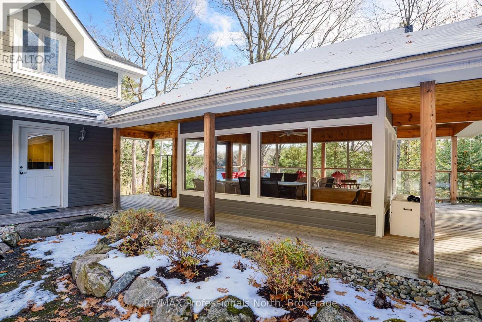 1009-2 Arts Road, Lake Of Bays, Ontario  P0A 1H0 - Photo 32 - X12999746