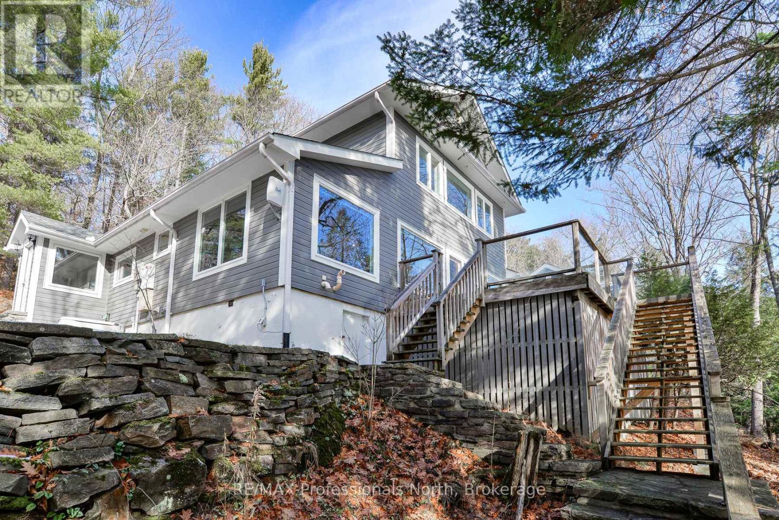 1009-2 Arts Road, Lake Of Bays, Ontario  P0A 1H0 - Photo 34 - X12999746