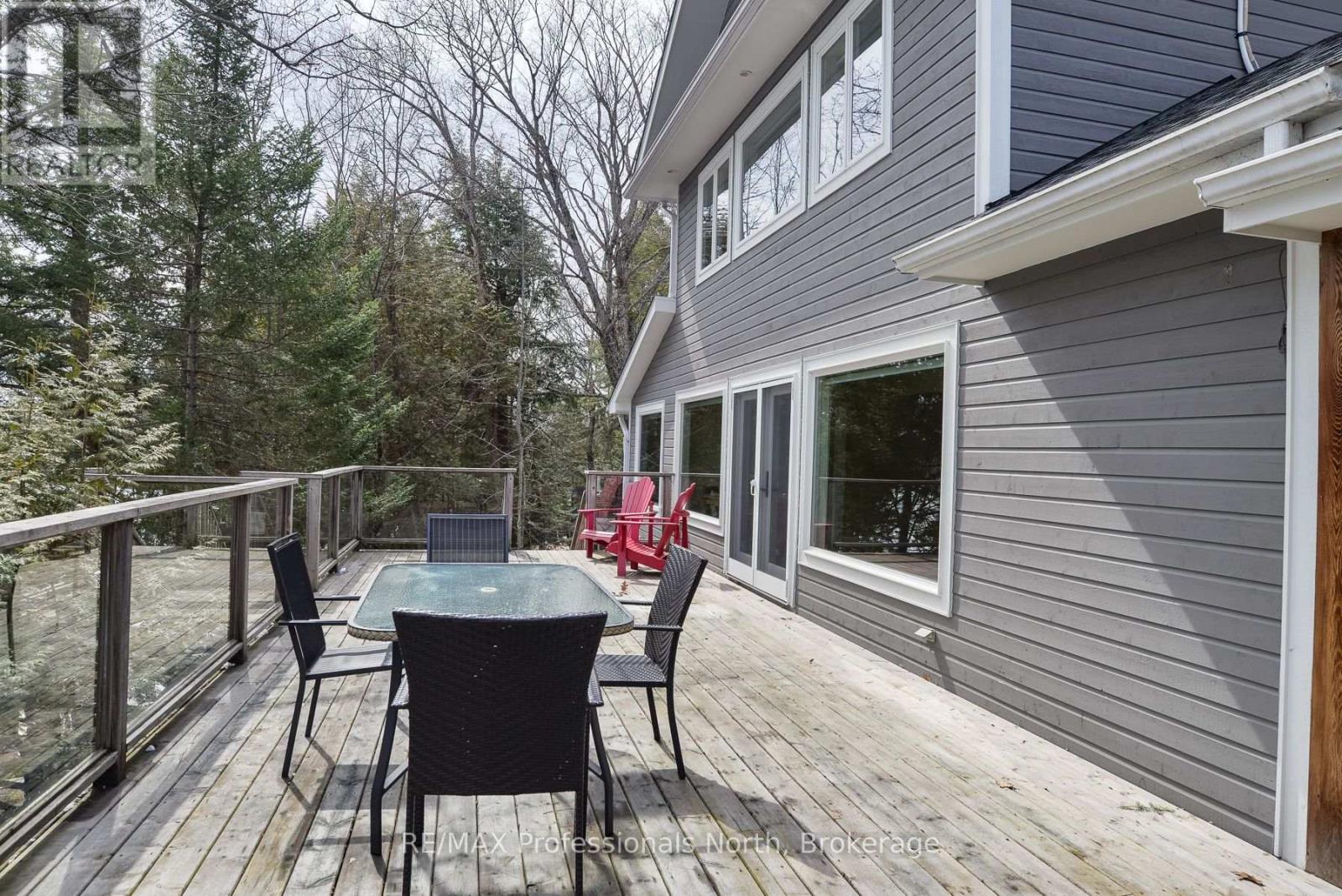 1009-2 Arts Road, Lake Of Bays, Ontario  P0A 1H0 - Photo 35 - X12999746