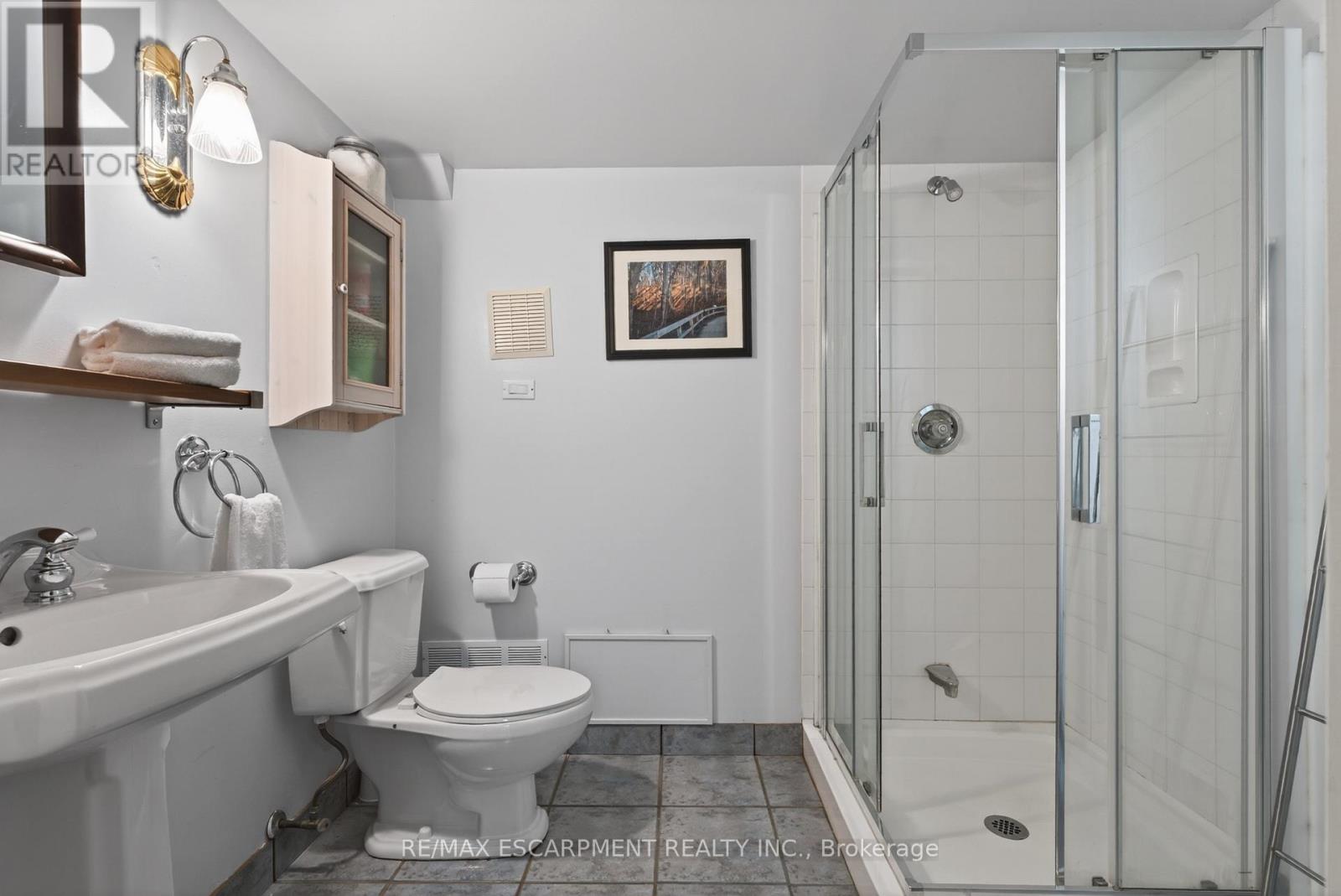 57 Park Avenue E, Burlington, Ontario  L7T 1Y2 - Photo 20 - W12999778