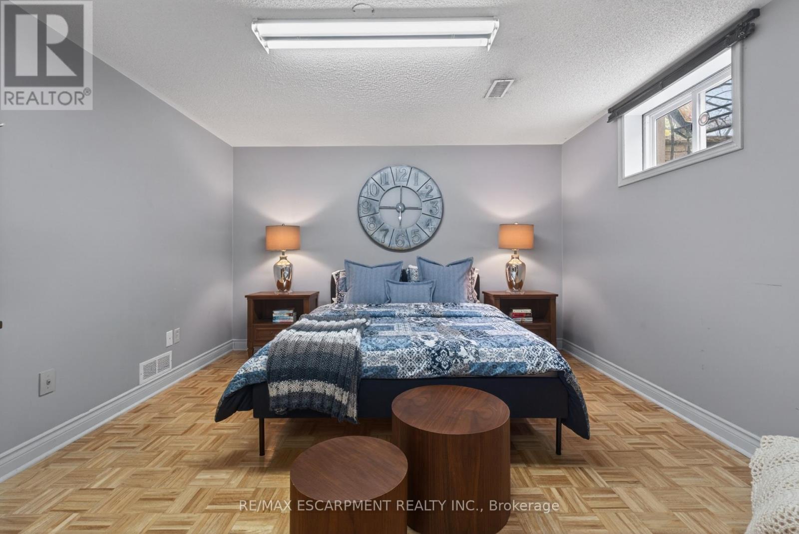 57 Park Avenue E, Burlington, Ontario  L7T 1Y2 - Photo 21 - W12999778