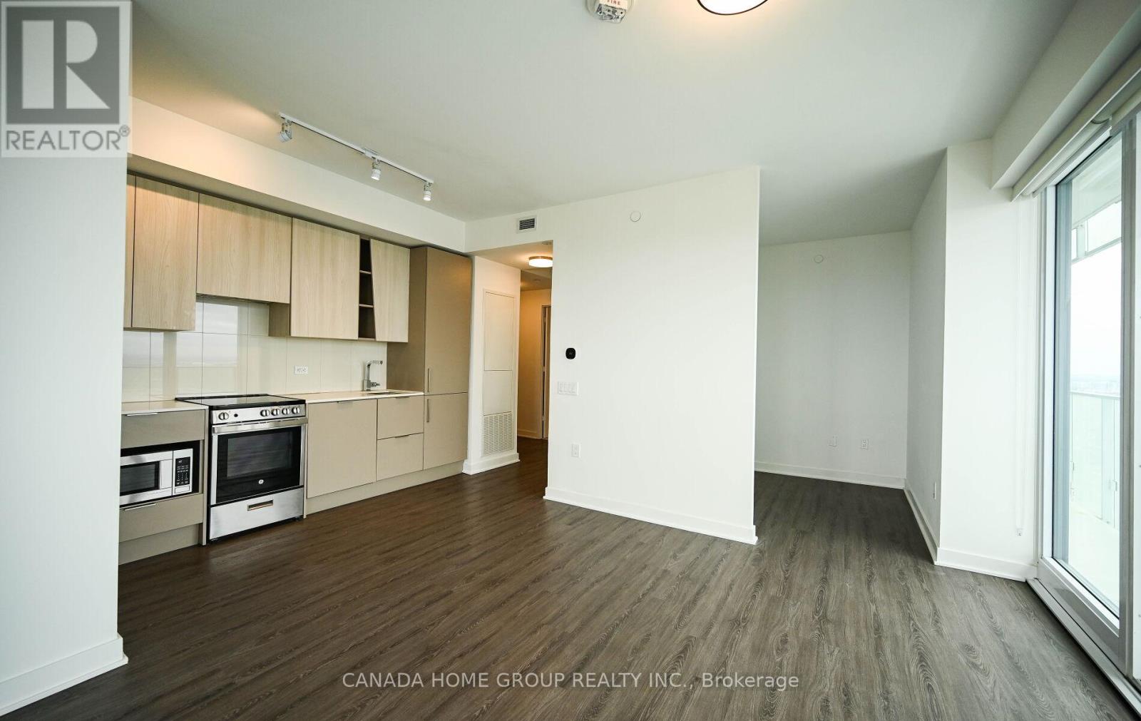 5310 - 3900 Confederation Parkway, Mississauga, Ontario  L5B 0M3 - Photo 12 - W12999784