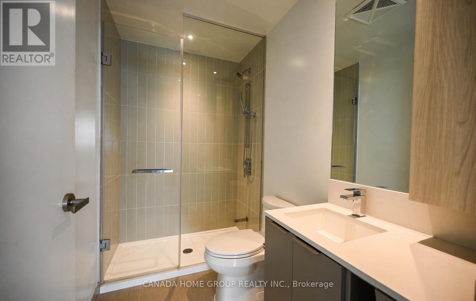 5310 - 3900 Confederation Parkway, Mississauga, Ontario  L5B 0M3 - Photo 18 - W12999784