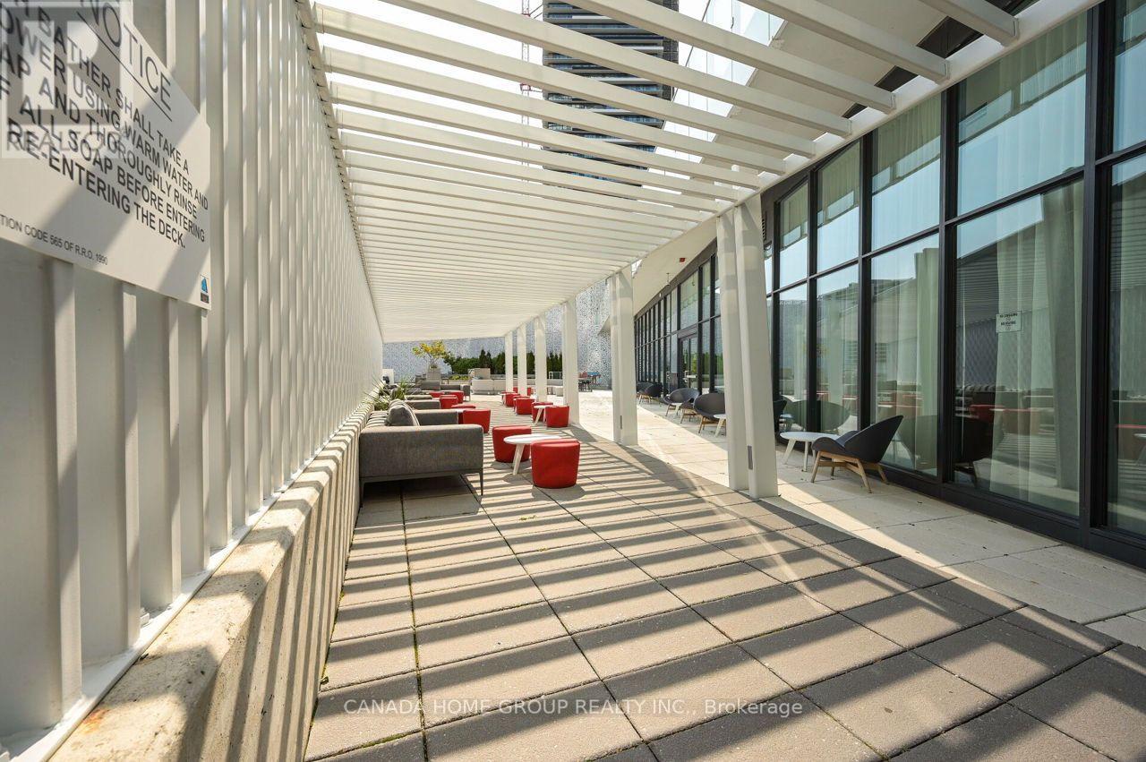 5310 - 3900 Confederation Parkway, Mississauga, Ontario  L5B 0M3 - Photo 34 - W12999784