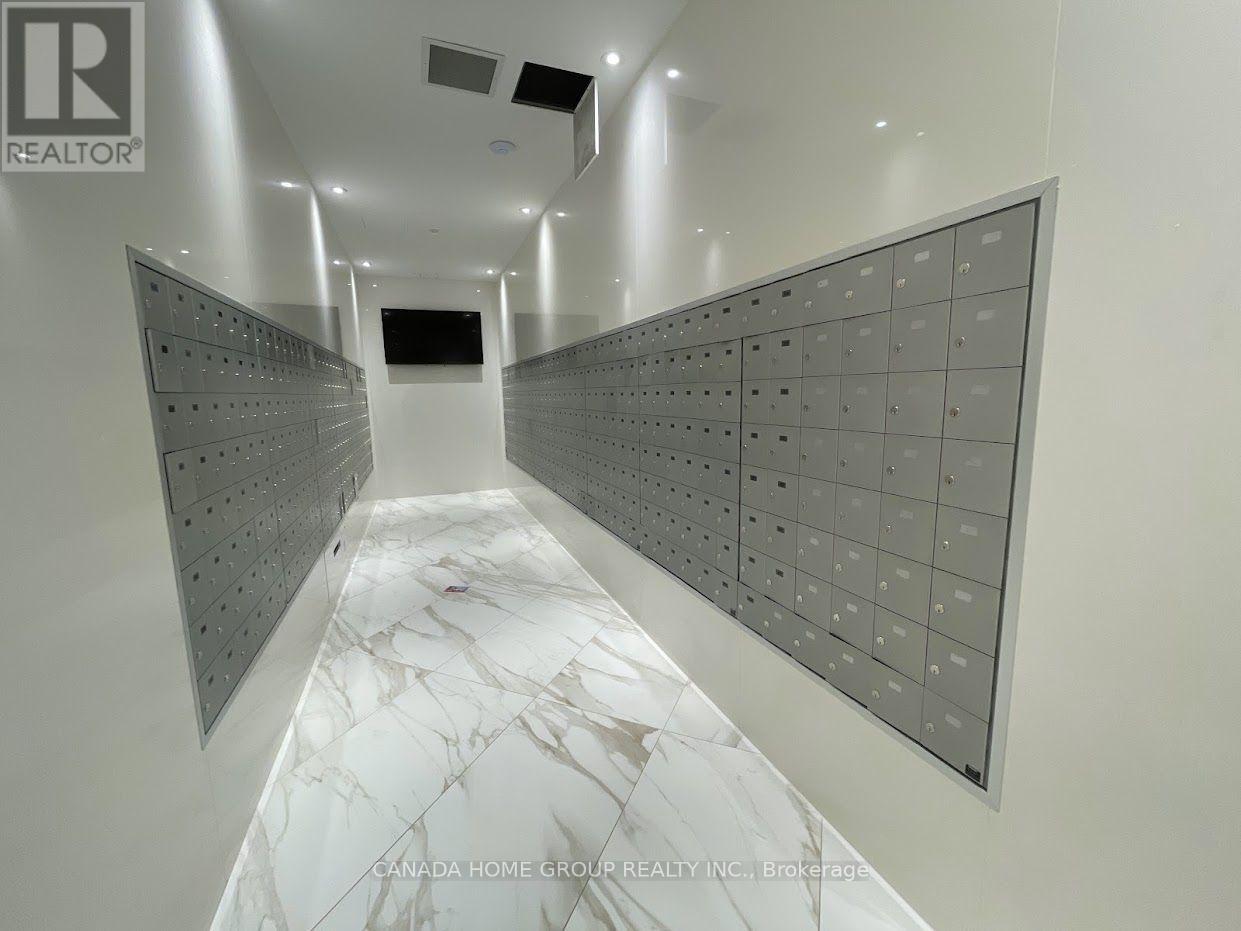 5310 - 3900 Confederation Parkway, Mississauga, Ontario  L5B 0M3 - Photo 41 - W12999784