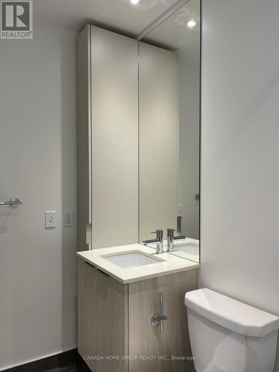 2411 - 448 Burnhamthorpe Road W, Mississauga, Ontario  L5B 0R4 - Photo 14 - W12999794