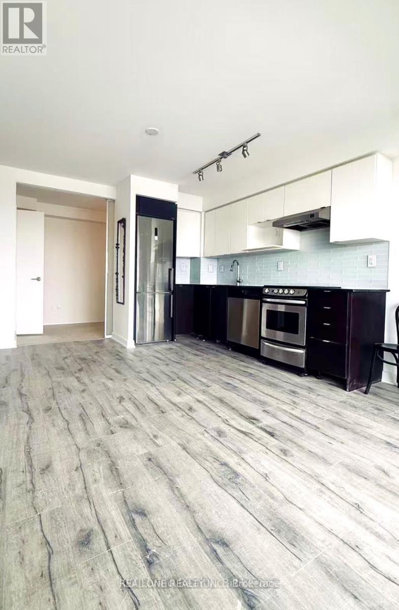 1006 - 160 Flemington Road, Toronto, Ontario  M6A 1N6 - Photo 7 - W12999796