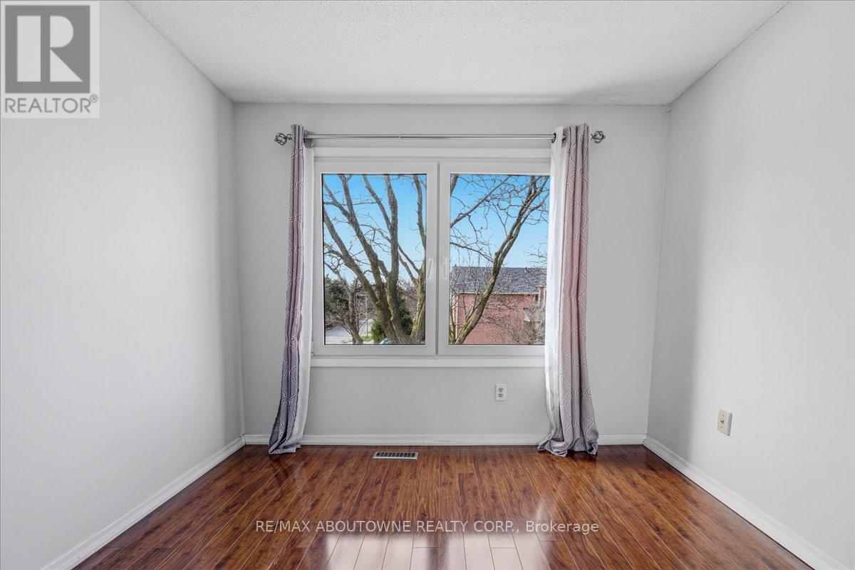 1148 Bridlewood Trail, Oakville, Ontario  L6M 2L2 - Photo 19 - W12999800