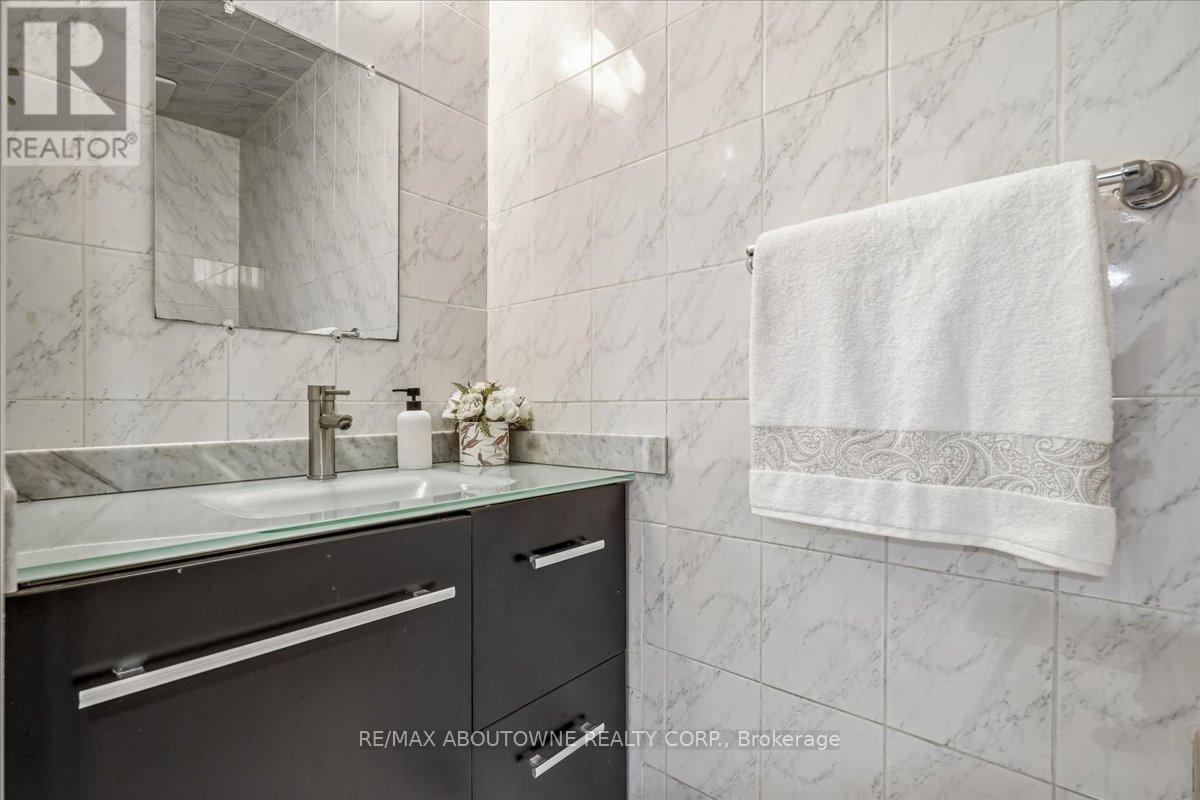 1148 Bridlewood Trail, Oakville, Ontario  L6M 2L2 - Photo 31 - W12999800