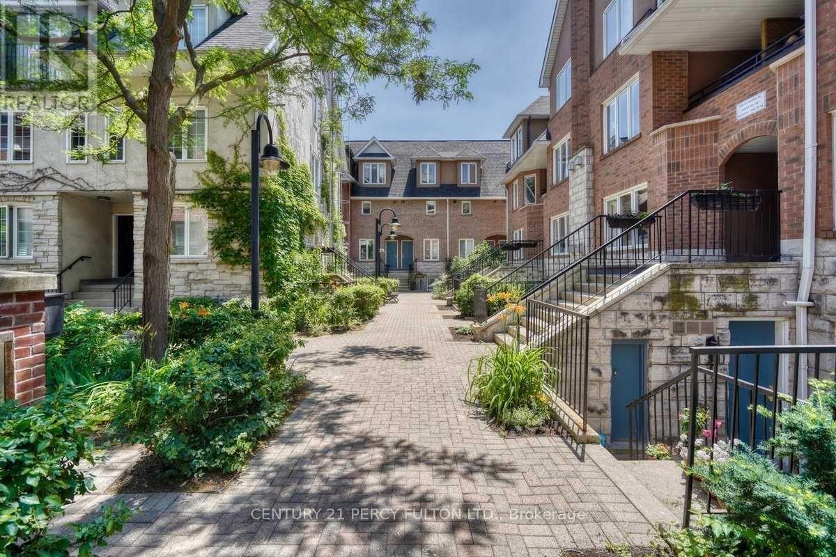 Th22 - 232 St George Street N, Toronto, Ontario  M5R 2N5 - Photo 14 - C12998806