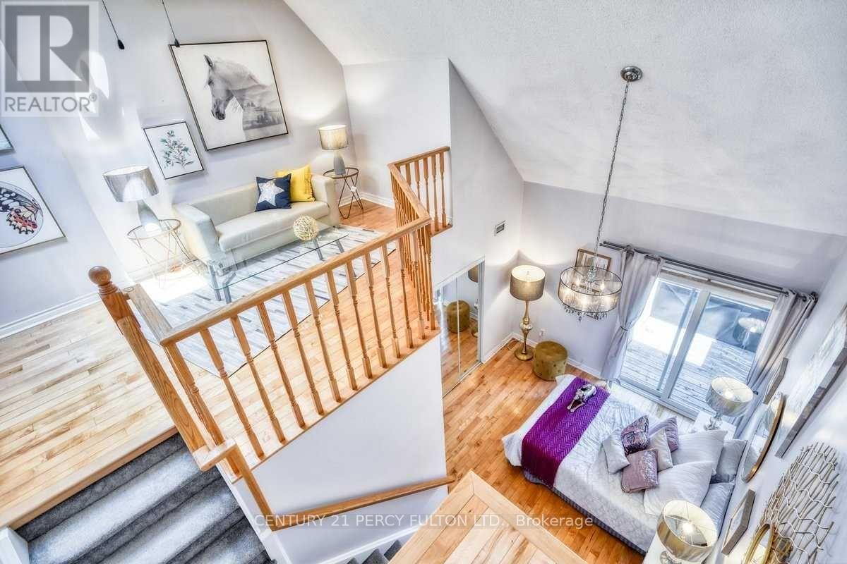 Th22 - 232 St George Street N, Toronto, Ontario  M5R 2N5 - Photo 16 - C12998806