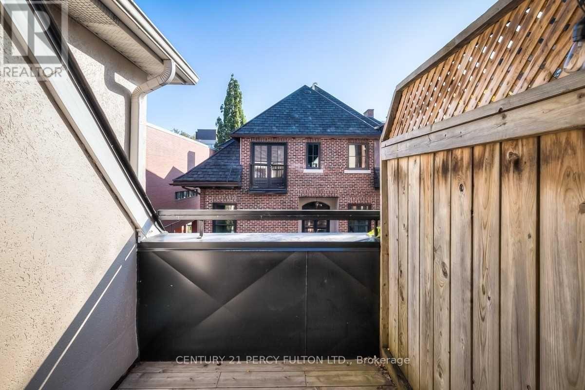 Th22 - 232 St George Street N, Toronto, Ontario  M5R 2N5 - Photo 19 - C12998806