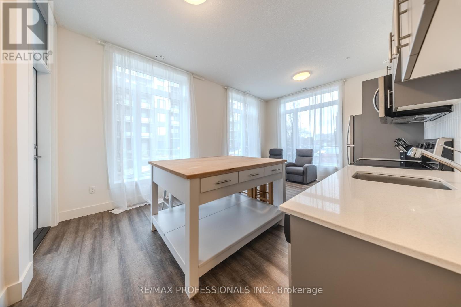 109 - 107 Roger Street, Waterloo, Ontario  N2J 0G3 - Photo 23 - X12863154