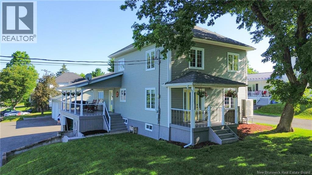 21 Hillcrest Avenue, Hartland, New Brunswick  E7P 1M7 - Photo 2 - NB133289