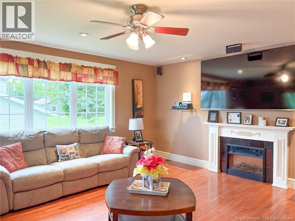 21 Hillcrest Avenue, Hartland, New Brunswick  E7P 1M7 - Photo 10 - NB133289