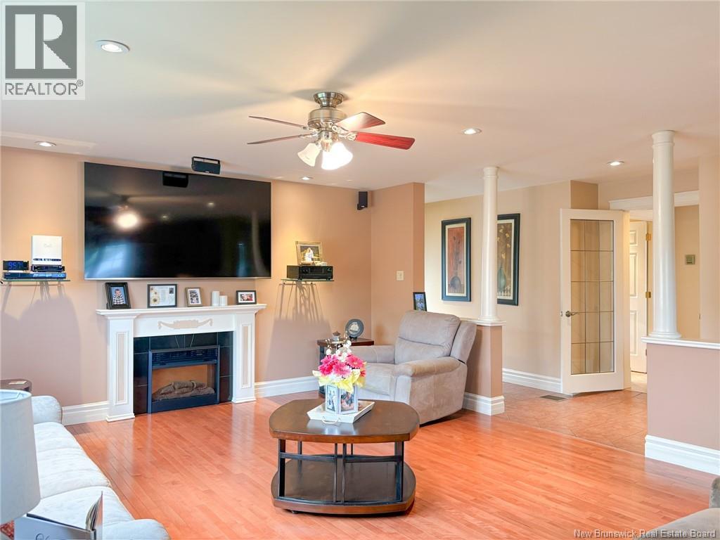 21 Hillcrest Avenue, Hartland, New Brunswick  E7P 1M7 - Photo 11 - NB133289