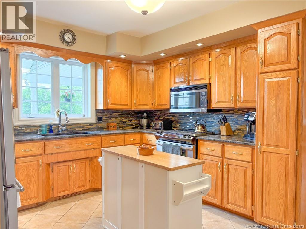 21 Hillcrest Avenue, Hartland, New Brunswick  E7P 1M7 - Photo 15 - NB133289