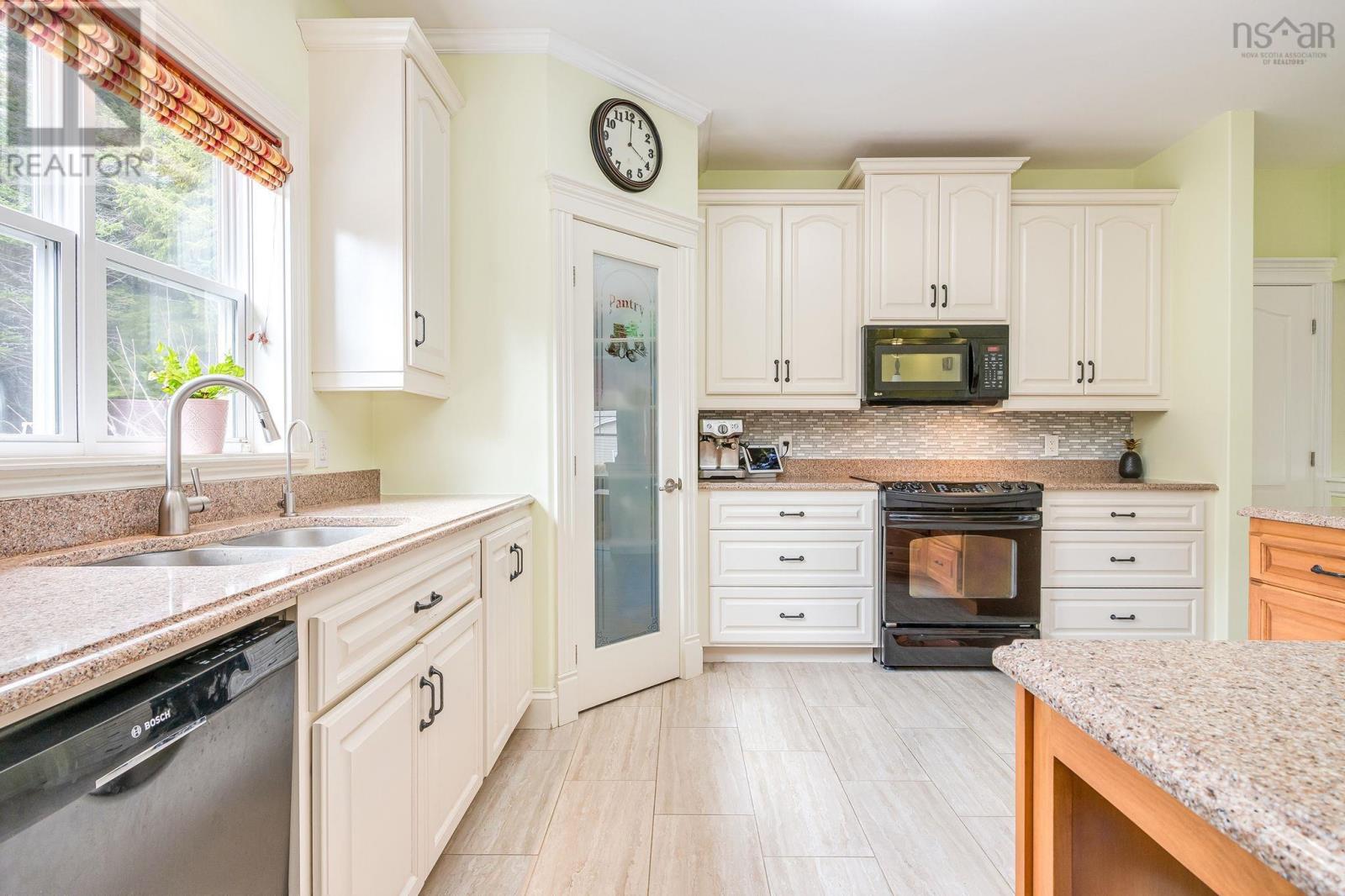 86 Sloane Court, Hammonds Plains, Nova Scotia  B4B 2A4 - Photo 10 - 202607125