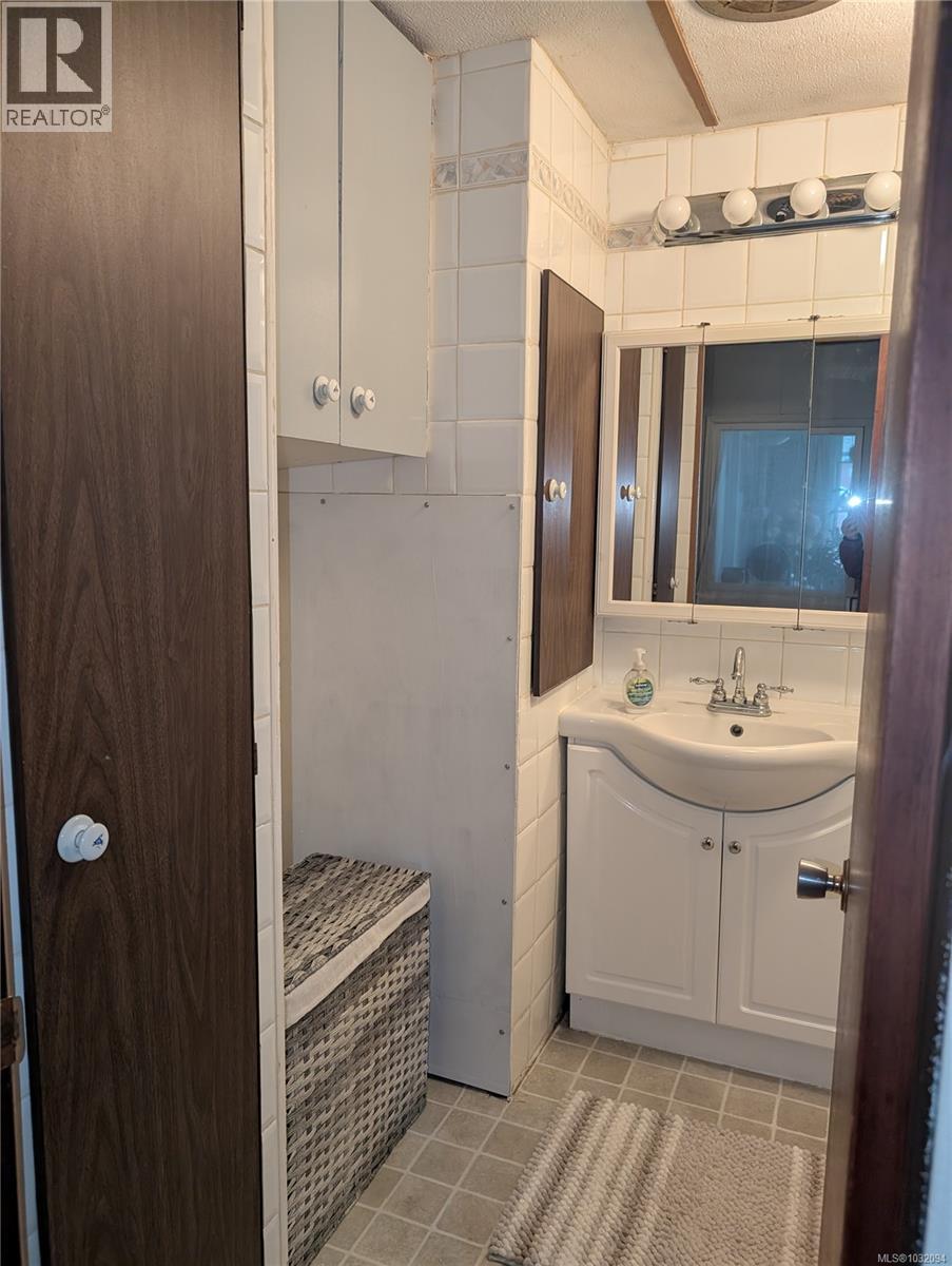 1430 Phye Pl, Sayward, British Columbia  V0N 1R0 - Photo 18 - 1032094